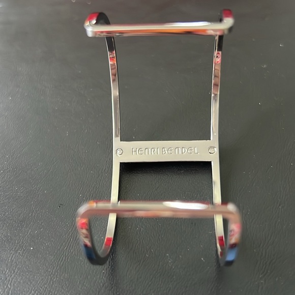 HENRI BENDEL LUXE SILVER TONE HARNESS CUFF ENHANCED WITH CRYSTALS - Picture 3 of 4